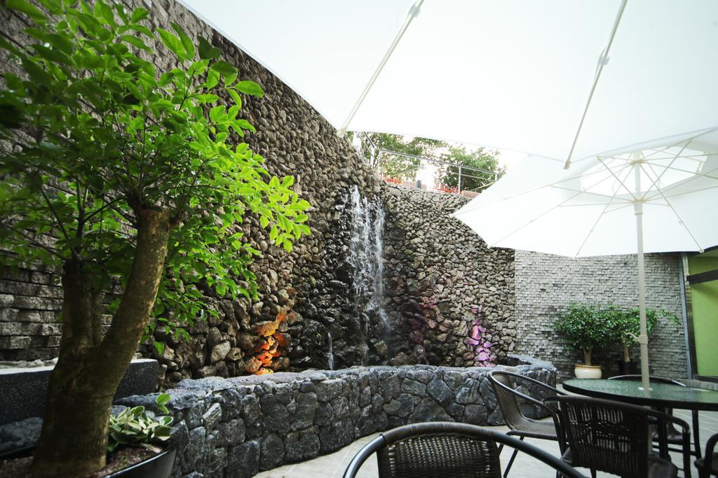 Sea View Hotel Jeju Exterior photo