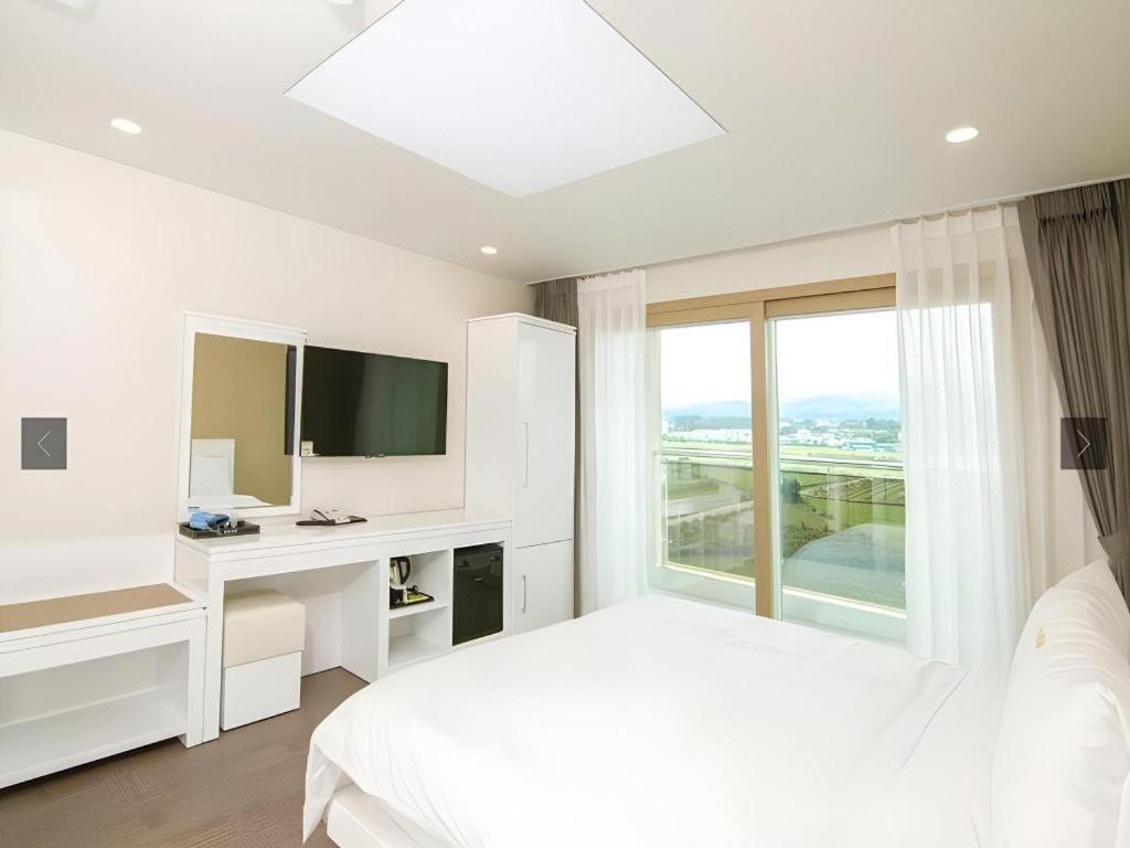Sea View Hotel Jeju Exterior photo